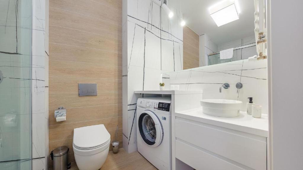 Apartamenty Kasprowicza 20A Klimatyzacja Basen Fintess Sauny Parking Bawialnia Zmywarkataras Wysoki Standard W Pelni Wyposazony Kolobřeh Exteriér fotografie