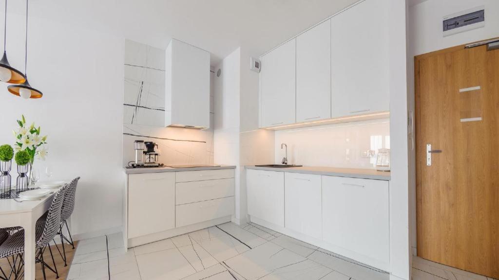 Apartamenty Kasprowicza 20A Klimatyzacja Basen Fintess Sauny Parking Bawialnia Zmywarkataras Wysoki Standard W Pelni Wyposazony Kolobřeh Exteriér fotografie